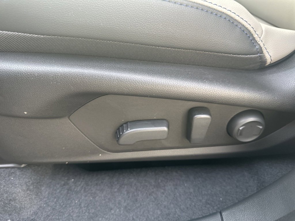 New 2025 Subaru Forester Limited image 12