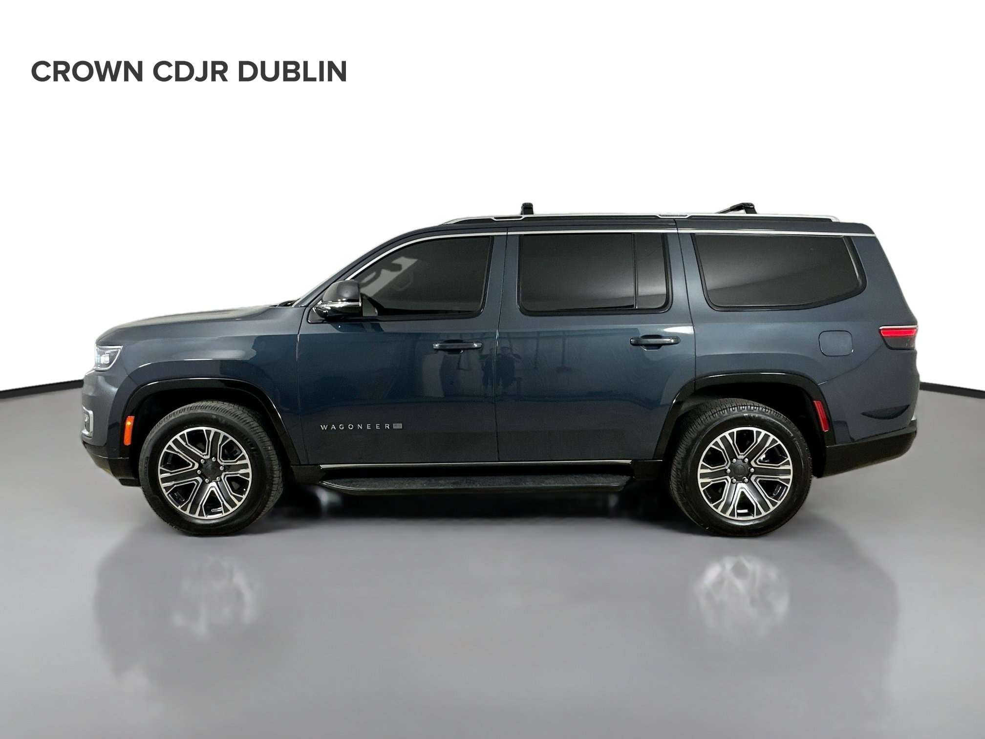 Certified 2023 Jeep Wagoneer 4WD w/ Premium Group I image 9