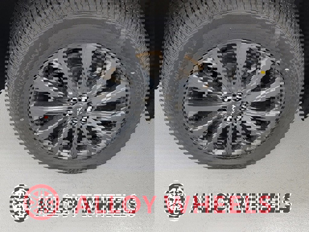 Used 2022 Chevrolet Traverse RS image 12