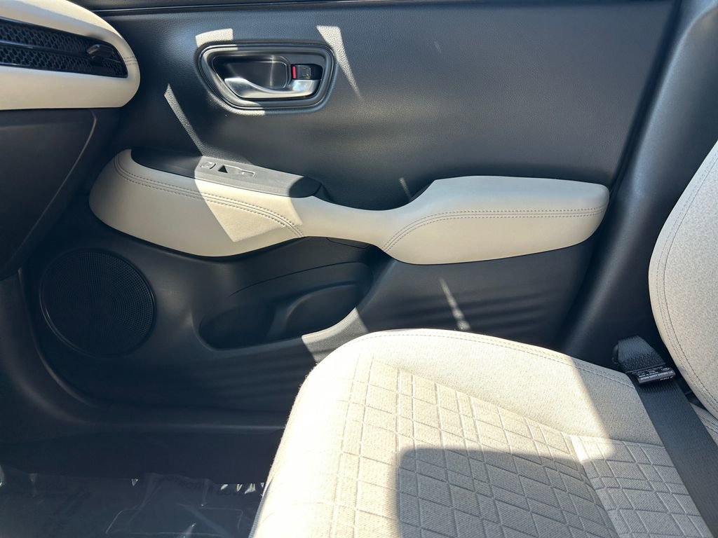Certified 2024 Honda HR-V LX image 29