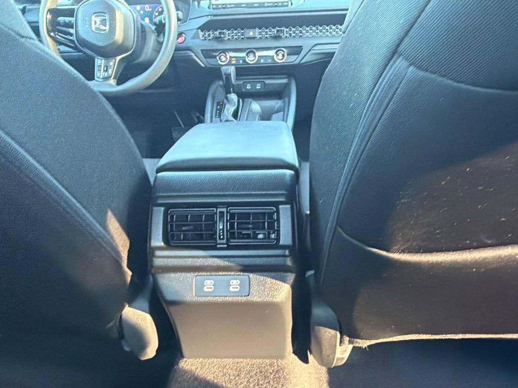 Used 2025 Honda Accord LX image 14