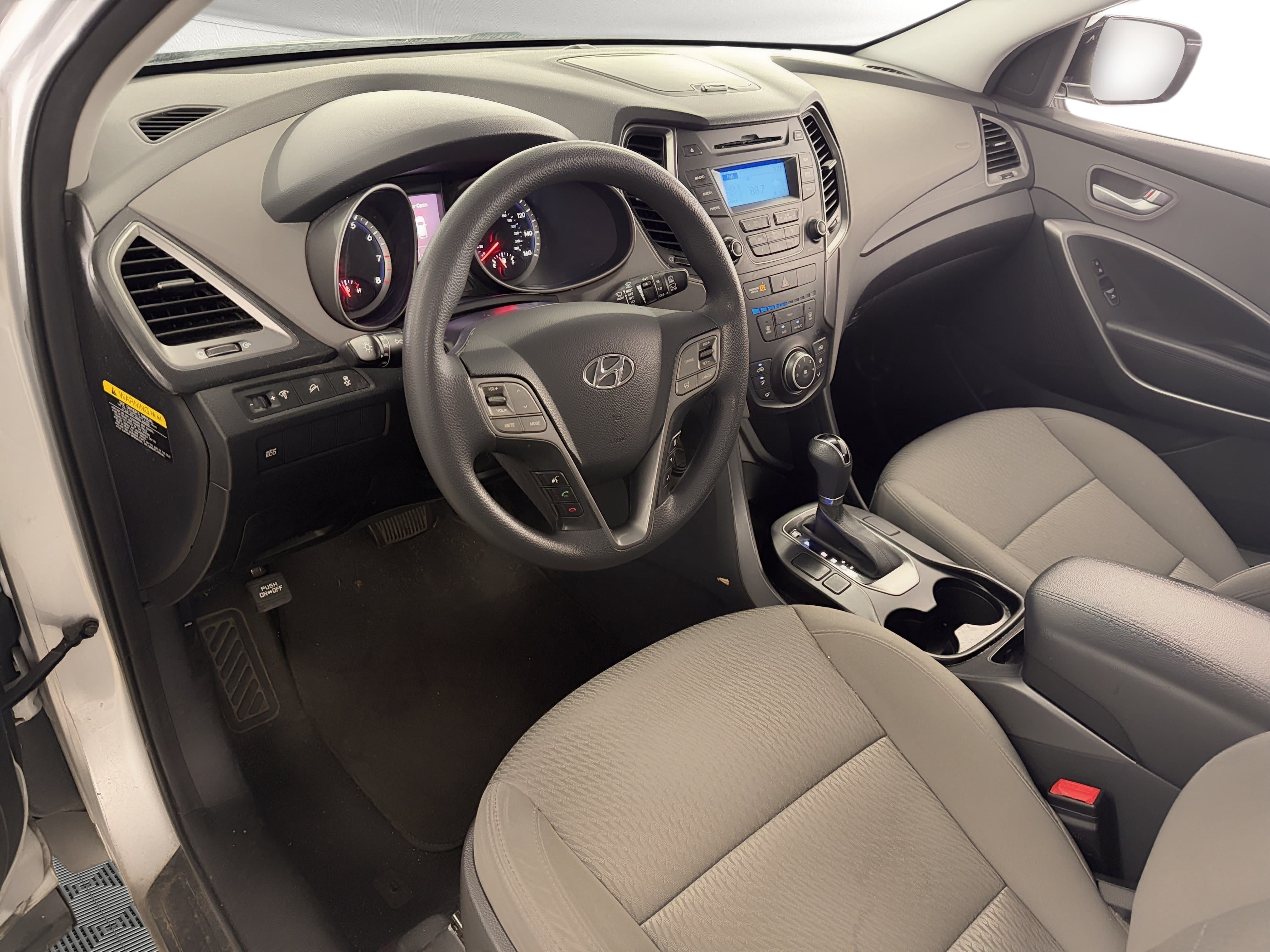 Used 2016 Hyundai Santa Fe Sport FWD image 4
