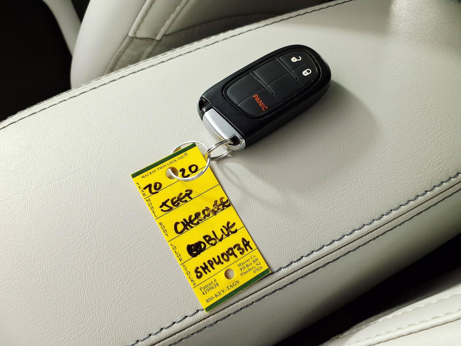 Used 2020 Jeep Cherokee Latitude Plus AWD/4WD image 24