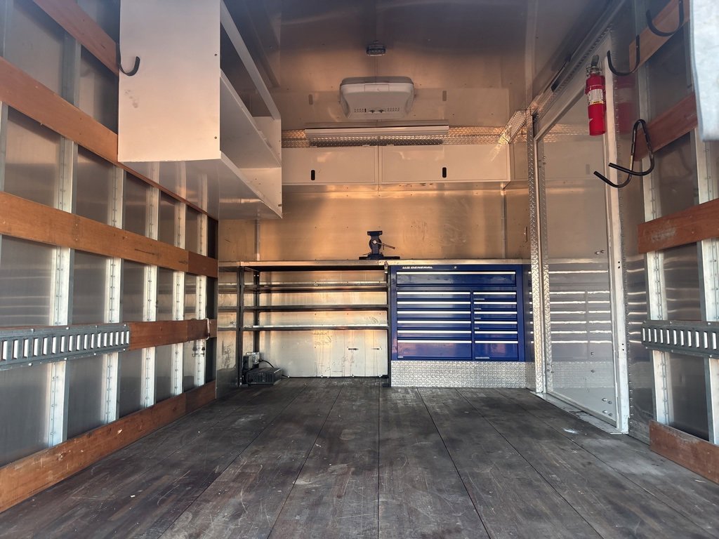 Used 2021 Isuzu NPR image 2