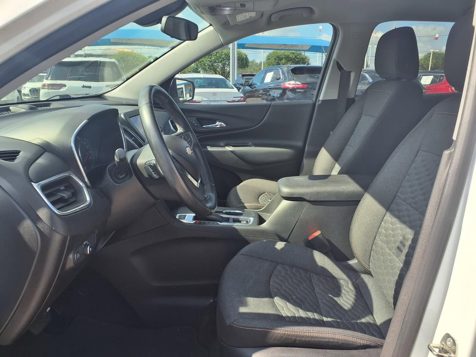 Used 2019 Chevrolet Equinox LT FWD image 17