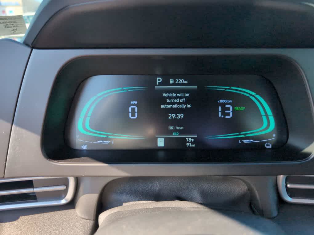 New 2026 Hyundai Elantra Hybrid FWD image 32