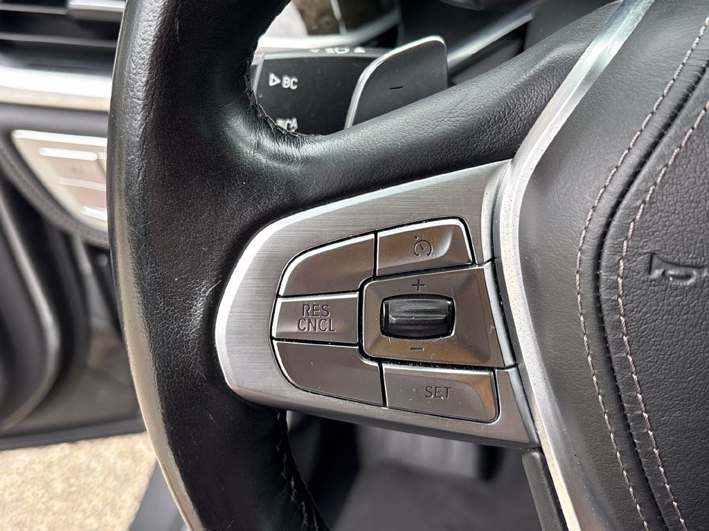 Used 2017 BMW 740i RWD image 17