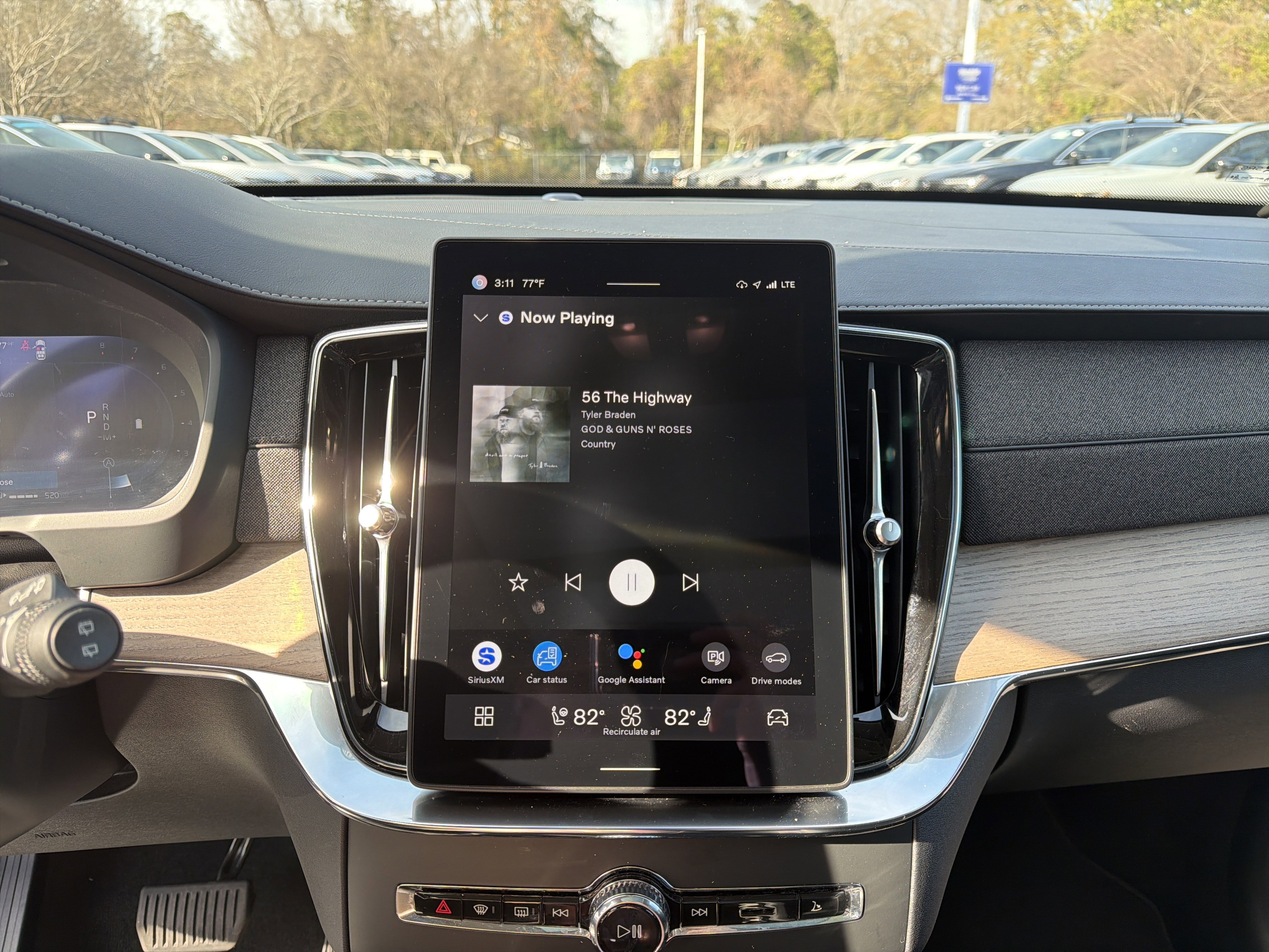 Certified 2025 Volvo XC90 B6 Plus image 23