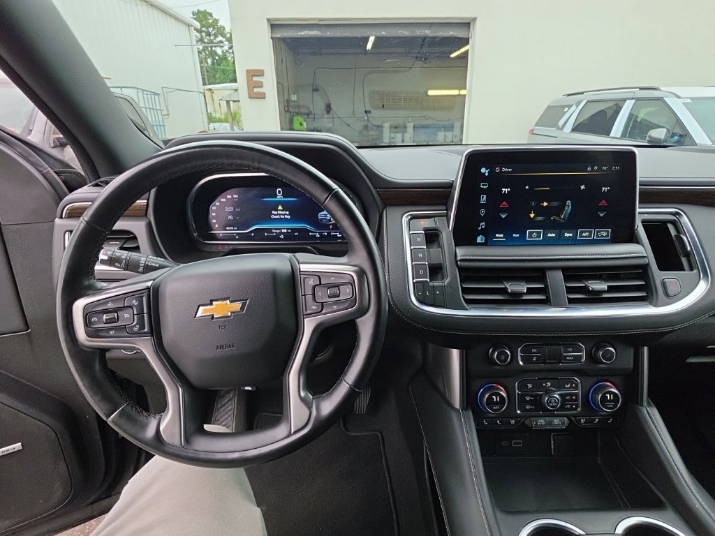Used 2024 Chevrolet Tahoe Premier AWD/4WD image 14