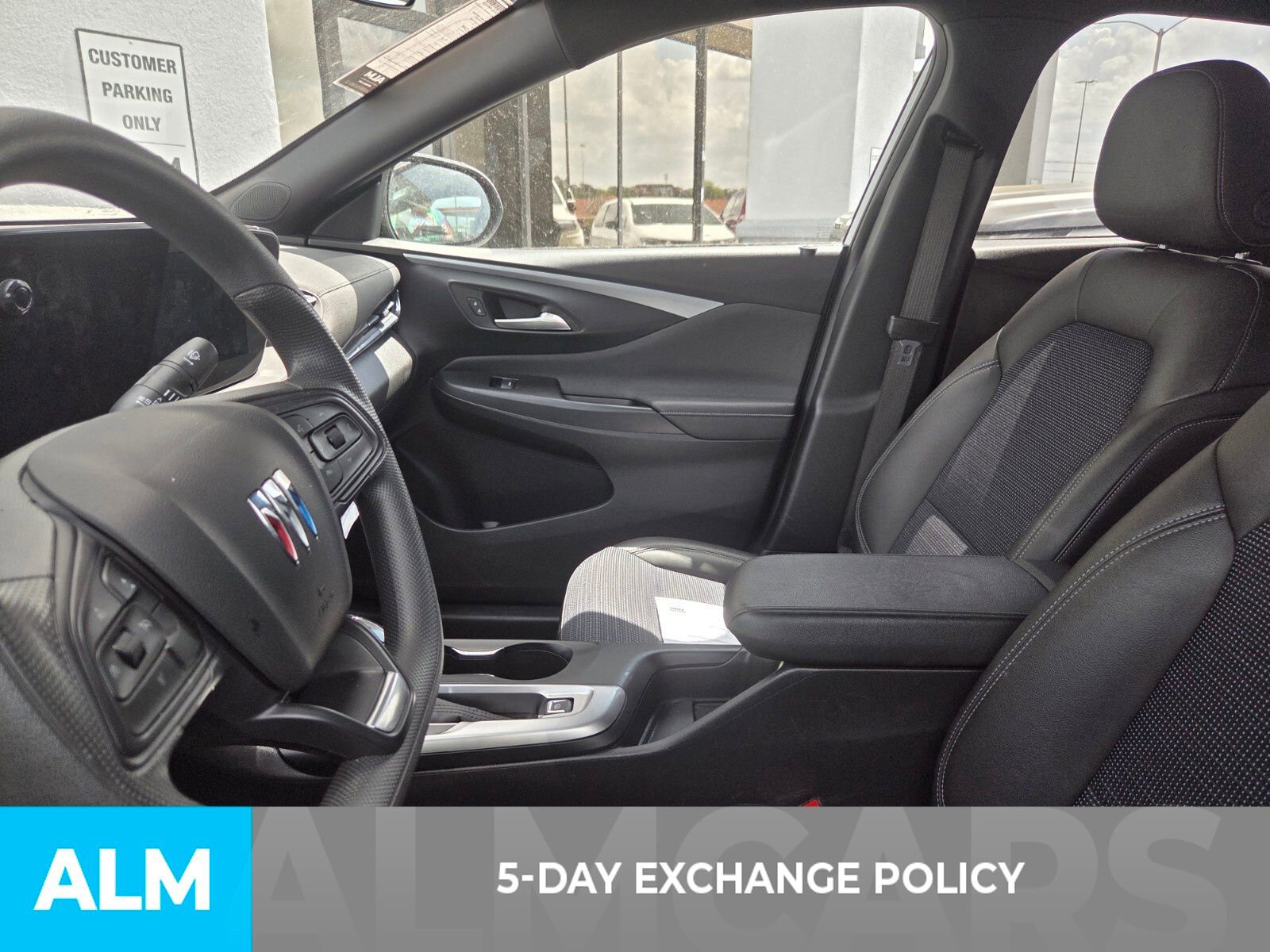 Used 2025 Buick Envista Preferred image 4