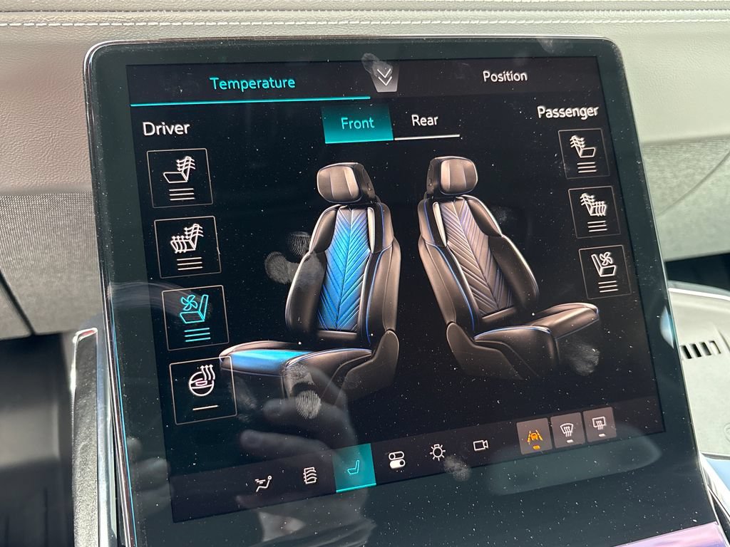 New 2026 Cadillac Escalade IQ Sport 1 w/ LPO, Floor Liner Package AWD/4WD image 39