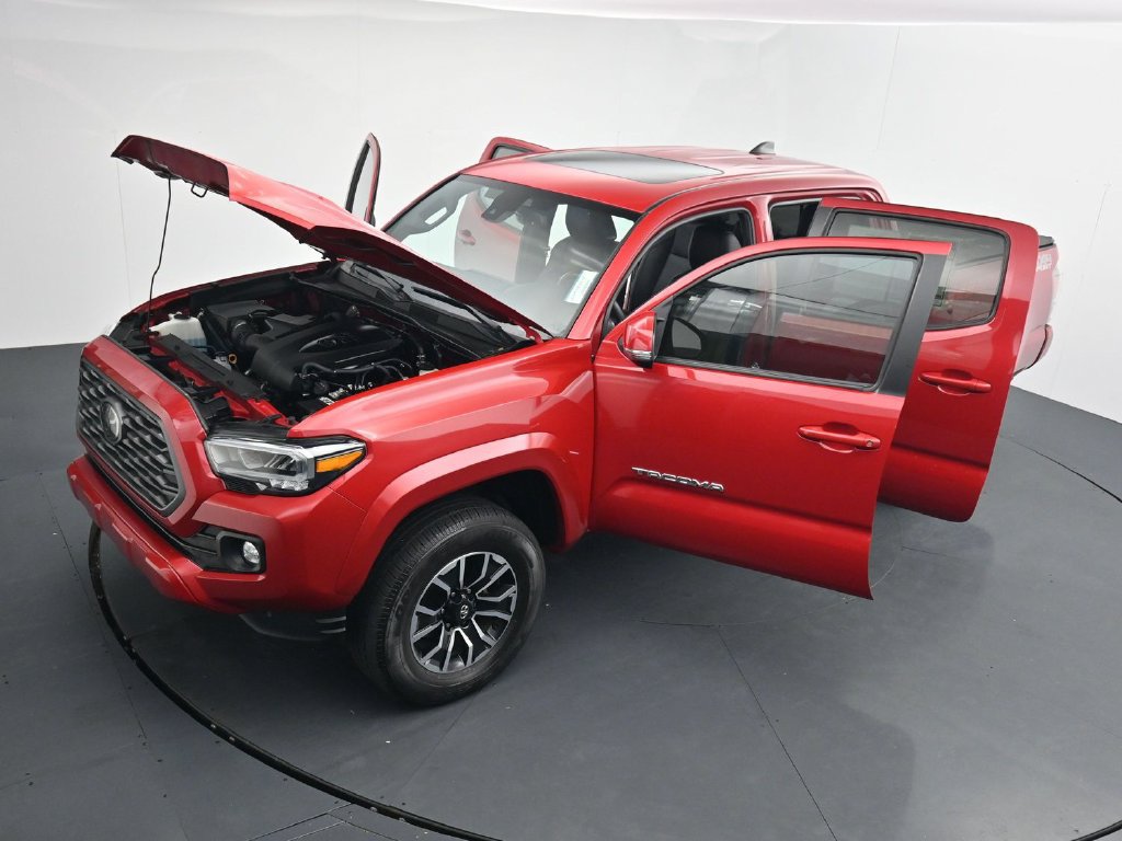 Used 2022 Toyota Tacoma TRD Sport w/ TRD Premium Sport Package AWD/4WD image 40