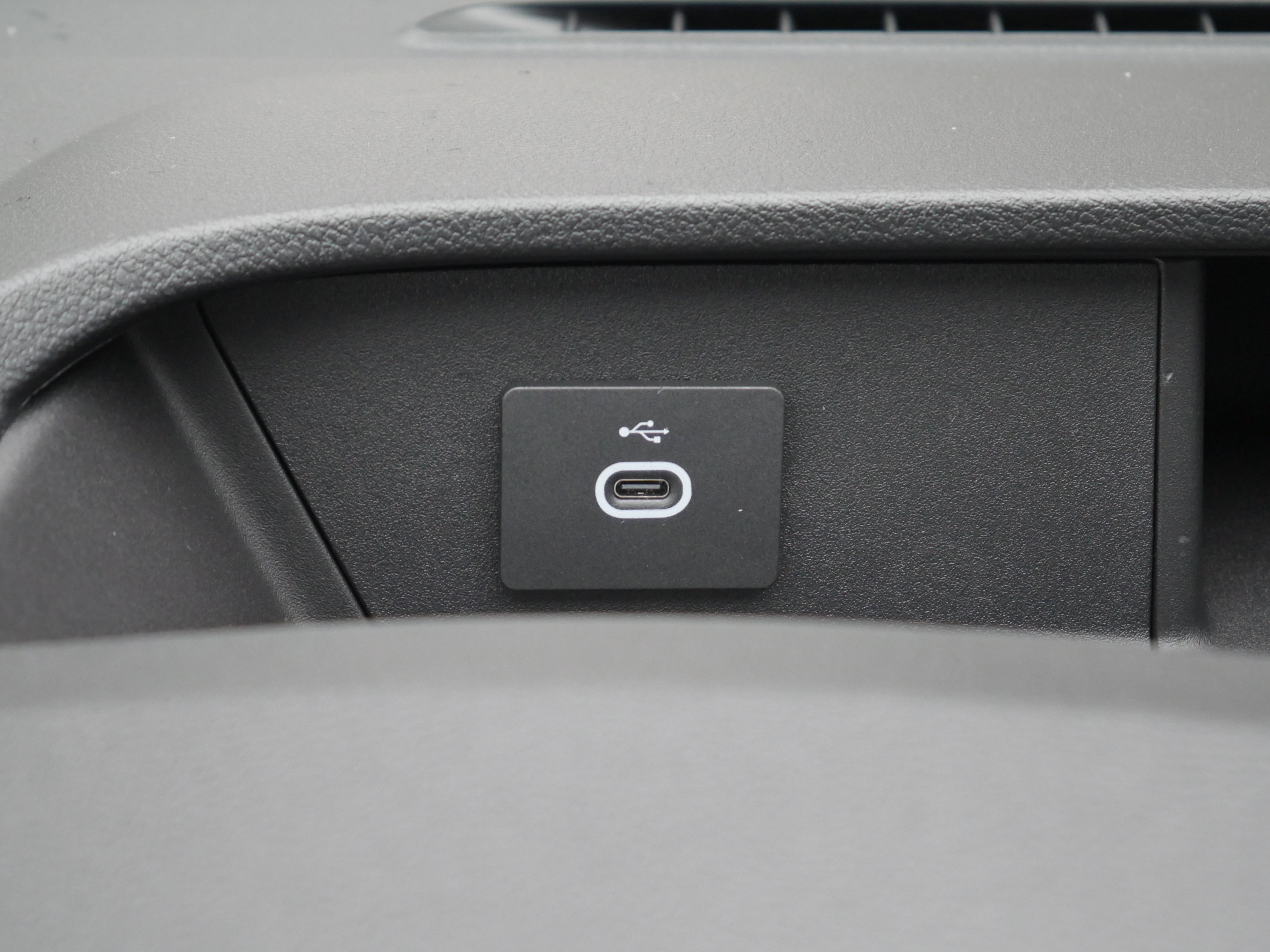 New 2026 Ford Transit 250 148 Medium Roof Extended AWD w/ Load Area Protection Package image 8