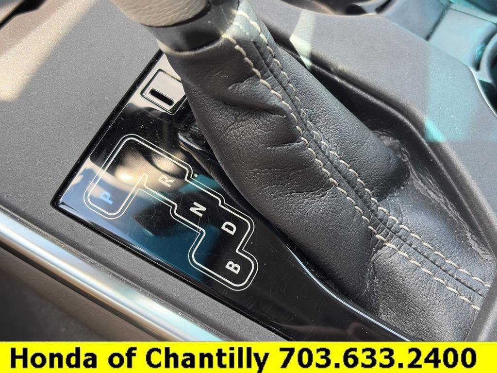 Used 2016 Toyota Camry XLE w/ Moonroof Package FWD image 20