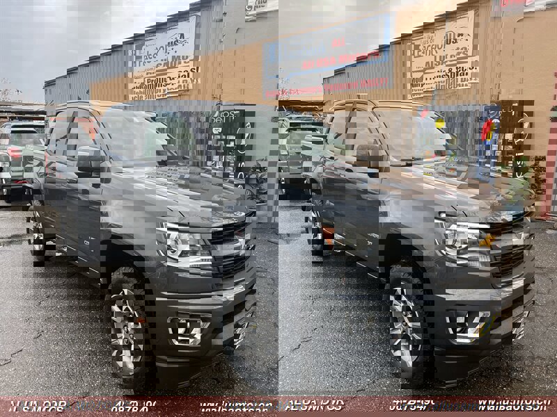 Used 2017 Chevrolet Colorado Z71 image 2