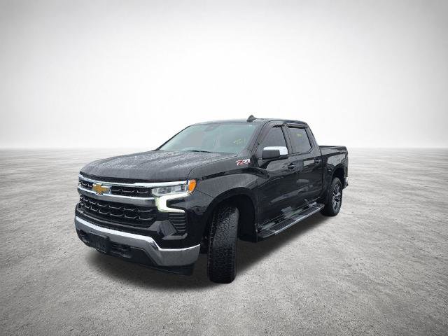 Used 2022 Chevrolet Silverado 1500 LT w/ Z71 Off-Road Package AWD/4WD image 4