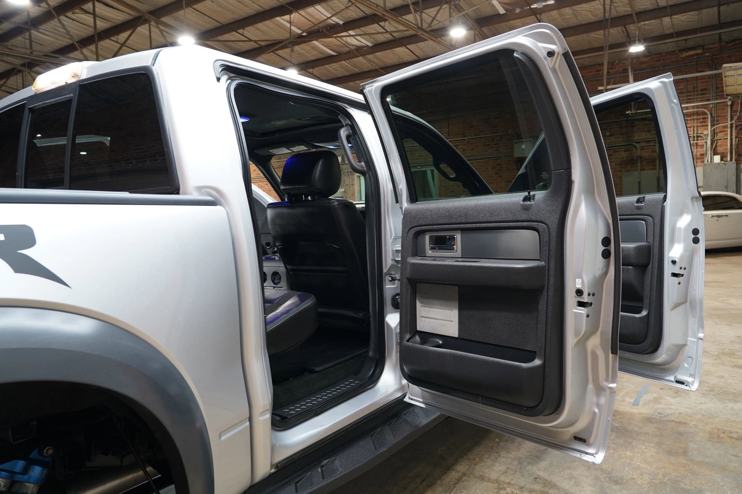 Used 2014 Ford F150 Raptor w/ Equipment Group 801A Luxury image 47