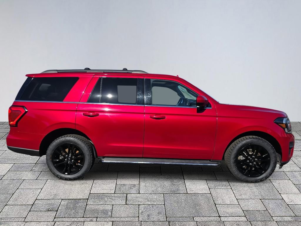 Used 2022 Ford Expedition XLT image 8