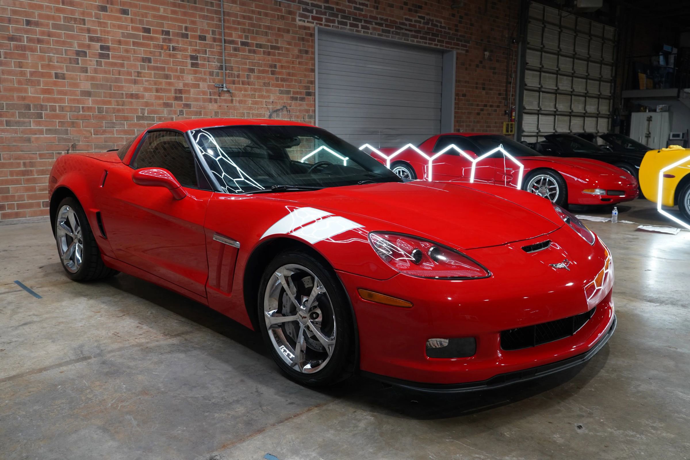 Used 2011 Chevrolet Corvette Grand Sport w/ Preferred Equipment Group image 3