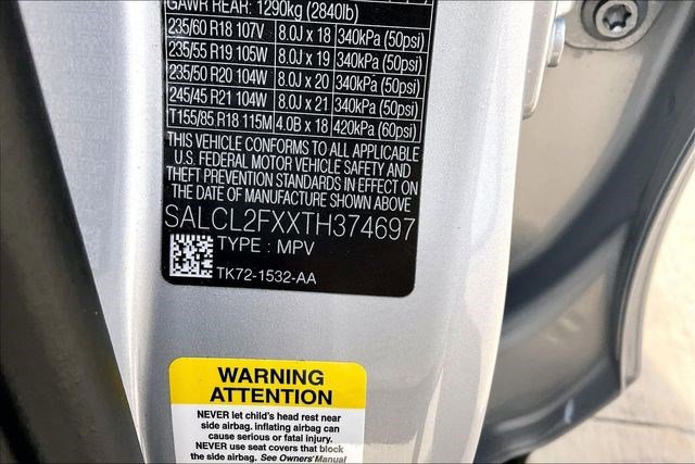 New 2026 Land Rover Discovery Sport Landmark image 8