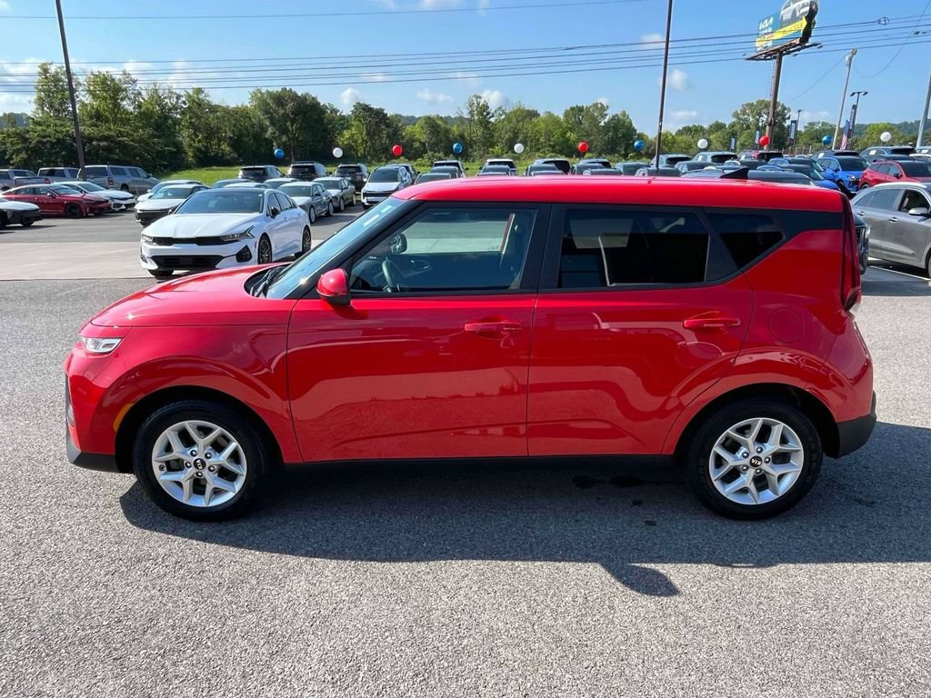Used 2020 Kia Soul S FWD image 29