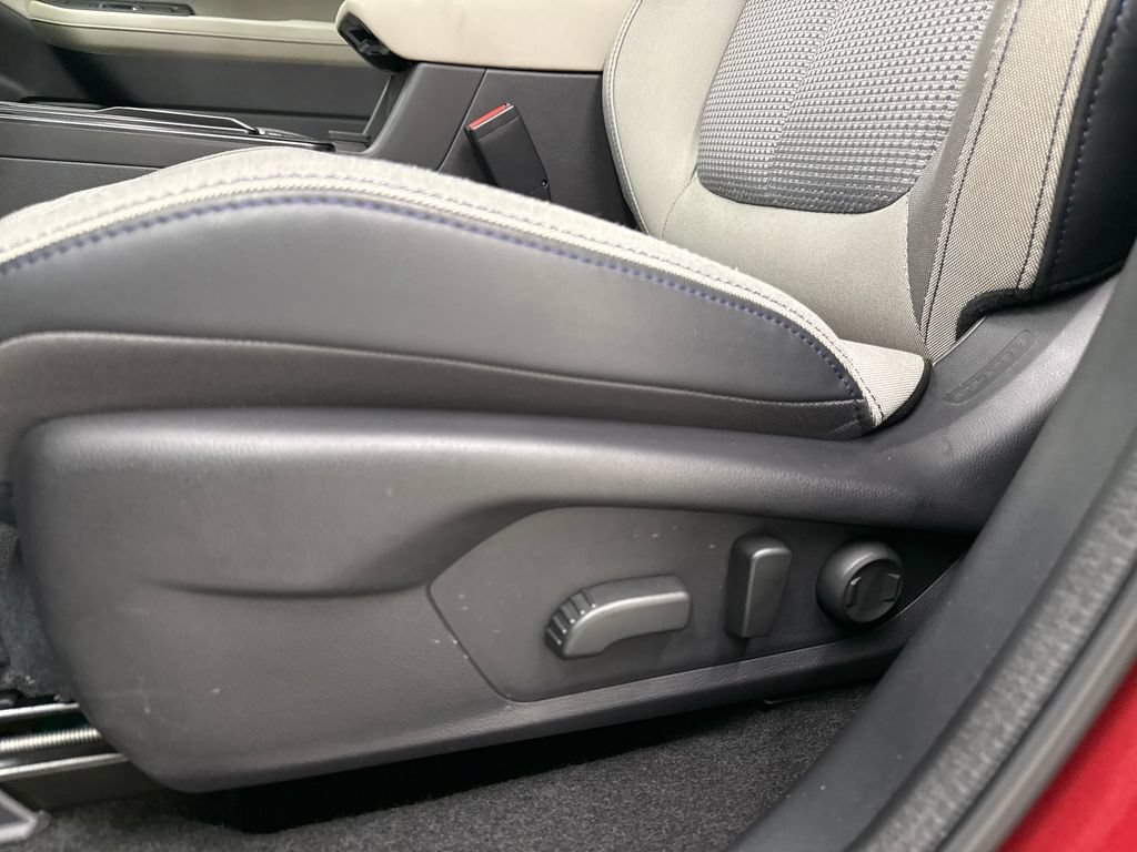 Used 2026 Subaru Forester Premium AWD/4WD image 14
