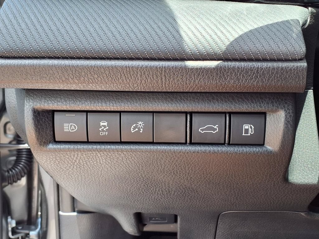 Used 2026 Toyota Camry SE FWD image 27