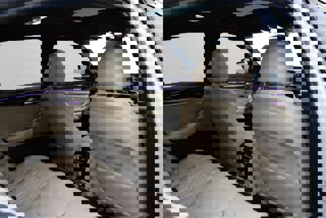 Used 2018 BMW 540i xDrive w/ Premium Package image 30