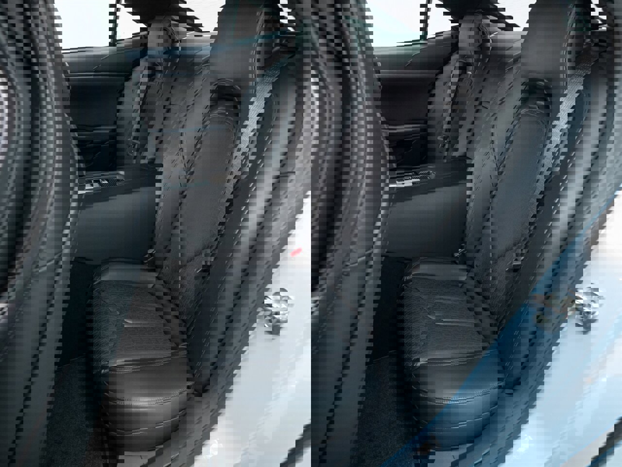 Used 2025 Karma Revero Luxury image 29