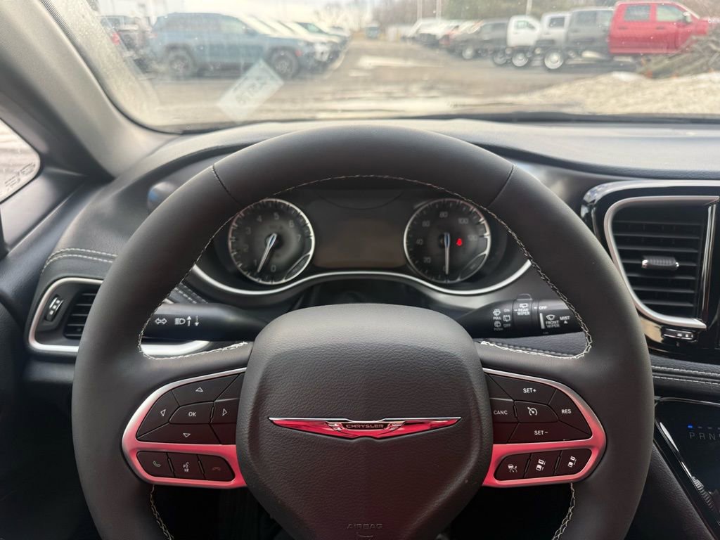 New 2025 Chrysler Pacifica Select image 62