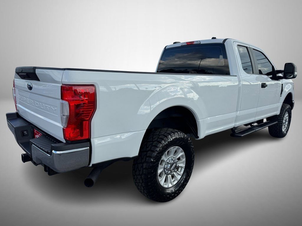 Used 2022 Ford F250 XL w/ Power Equipment Group AWD/4WD image 3