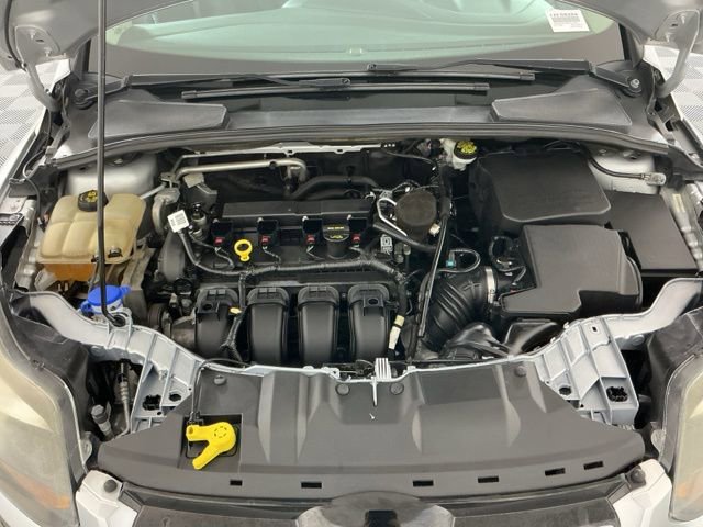 Used 2014 Ford Focus Titanium FWD image 29