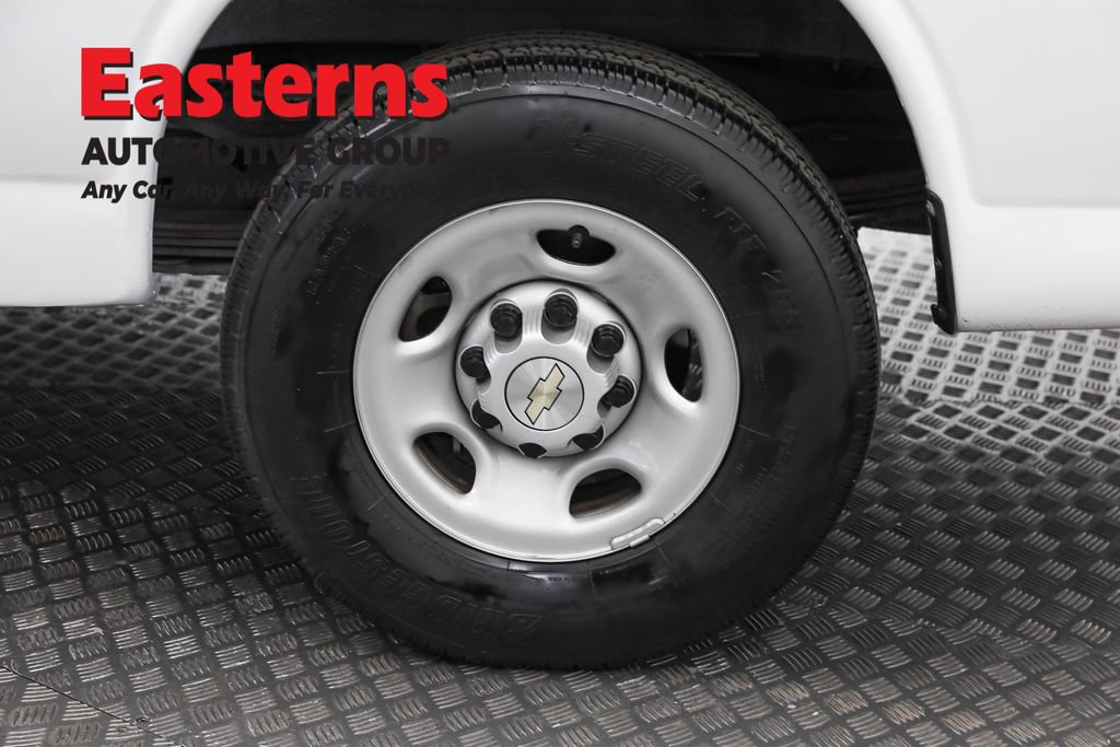 Used 2023 Chevrolet Express 3500 LS image 31