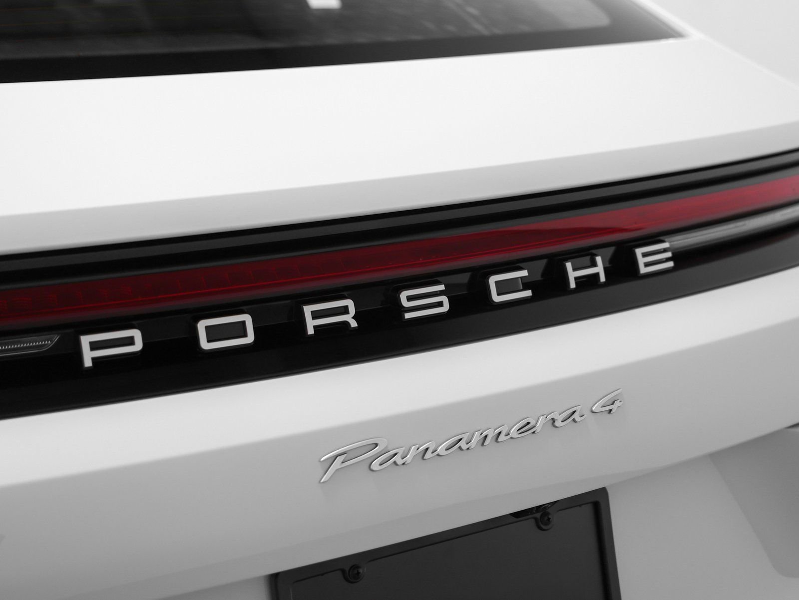 Used 2025 Porsche Panamera 4 AWD/4WD image 19