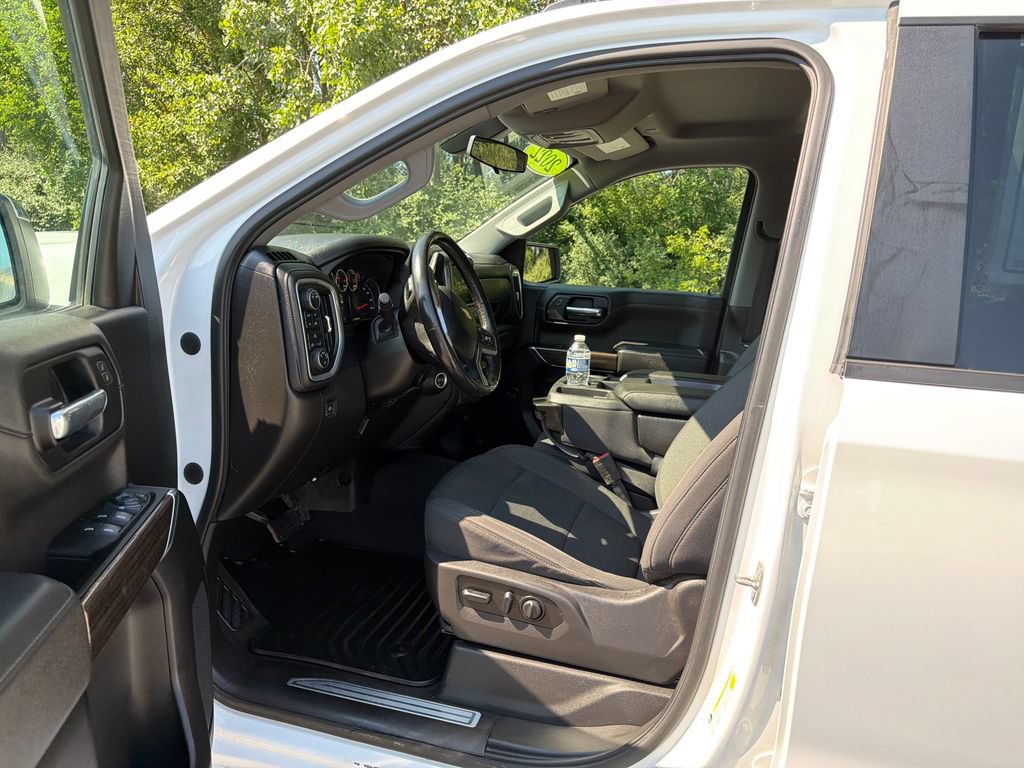 Used 2022 Chevrolet Silverado 1500 LT AWD/4WD image 10