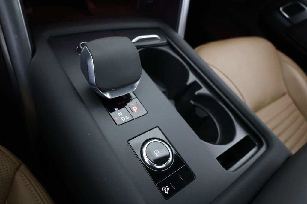 Used 2023 Land Rover Discovery HSE R-Dynamic image 14