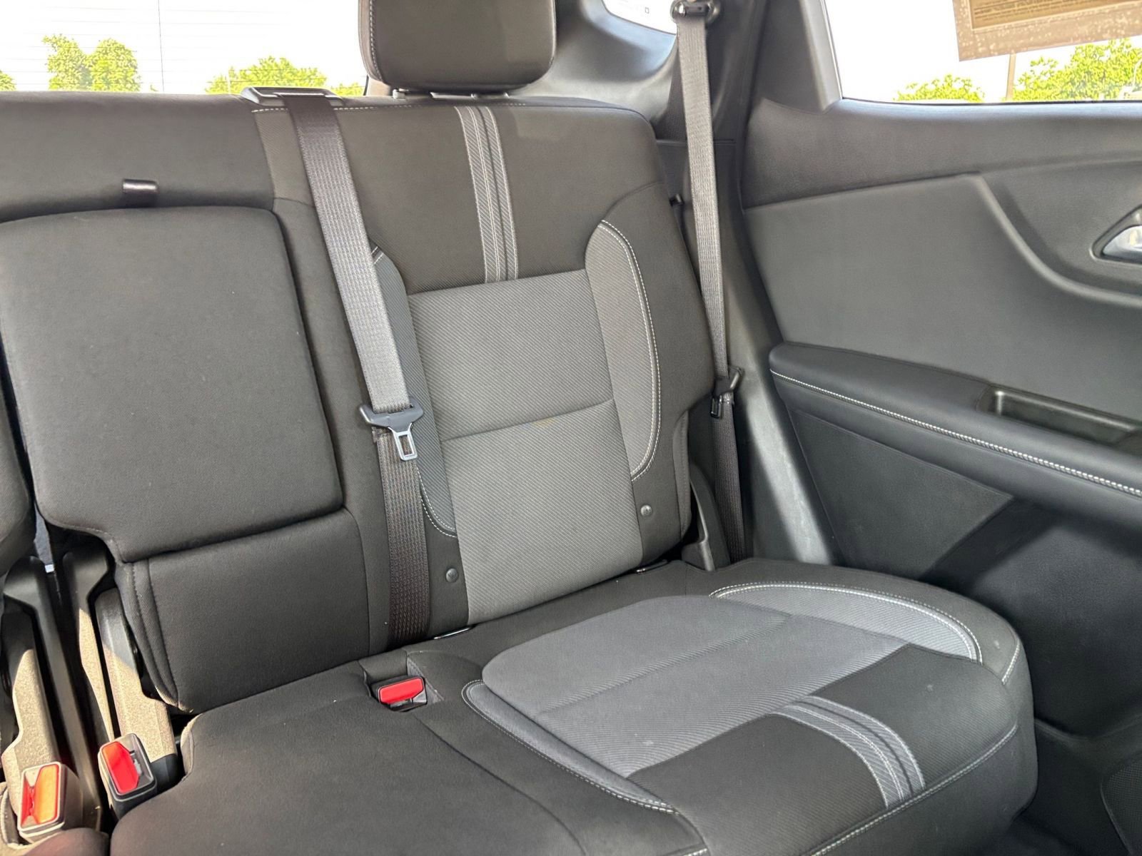 Used 2025 Chevrolet Blazer LT FWD image 38