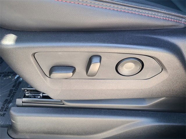 Used 2025 Chevrolet Suburban RST image 26