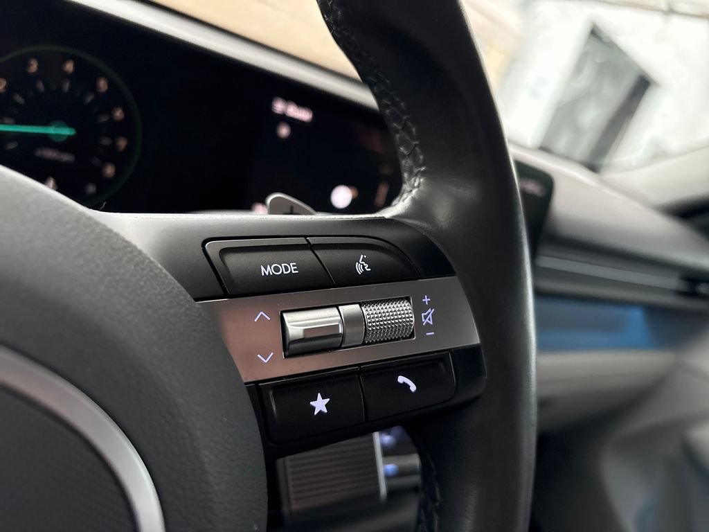 Used 2024 Hyundai Kona Limited FWD image 23