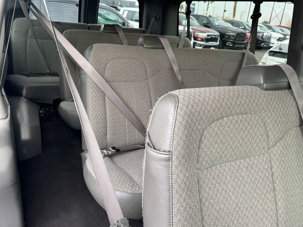 Used 2024 Chevrolet Express 3500 LT w/ LT Preferred Equipment Group RWD image 18