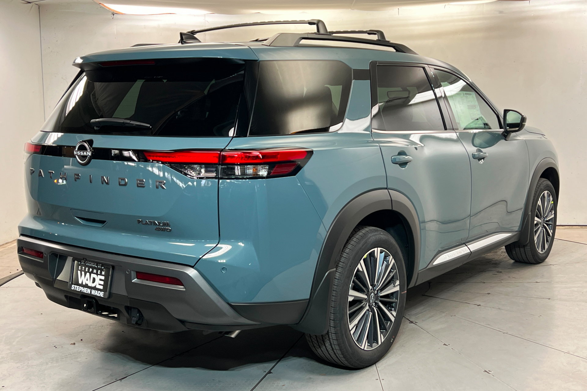 New 2026 Nissan Pathfinder Platinum AWD/4WD image 5