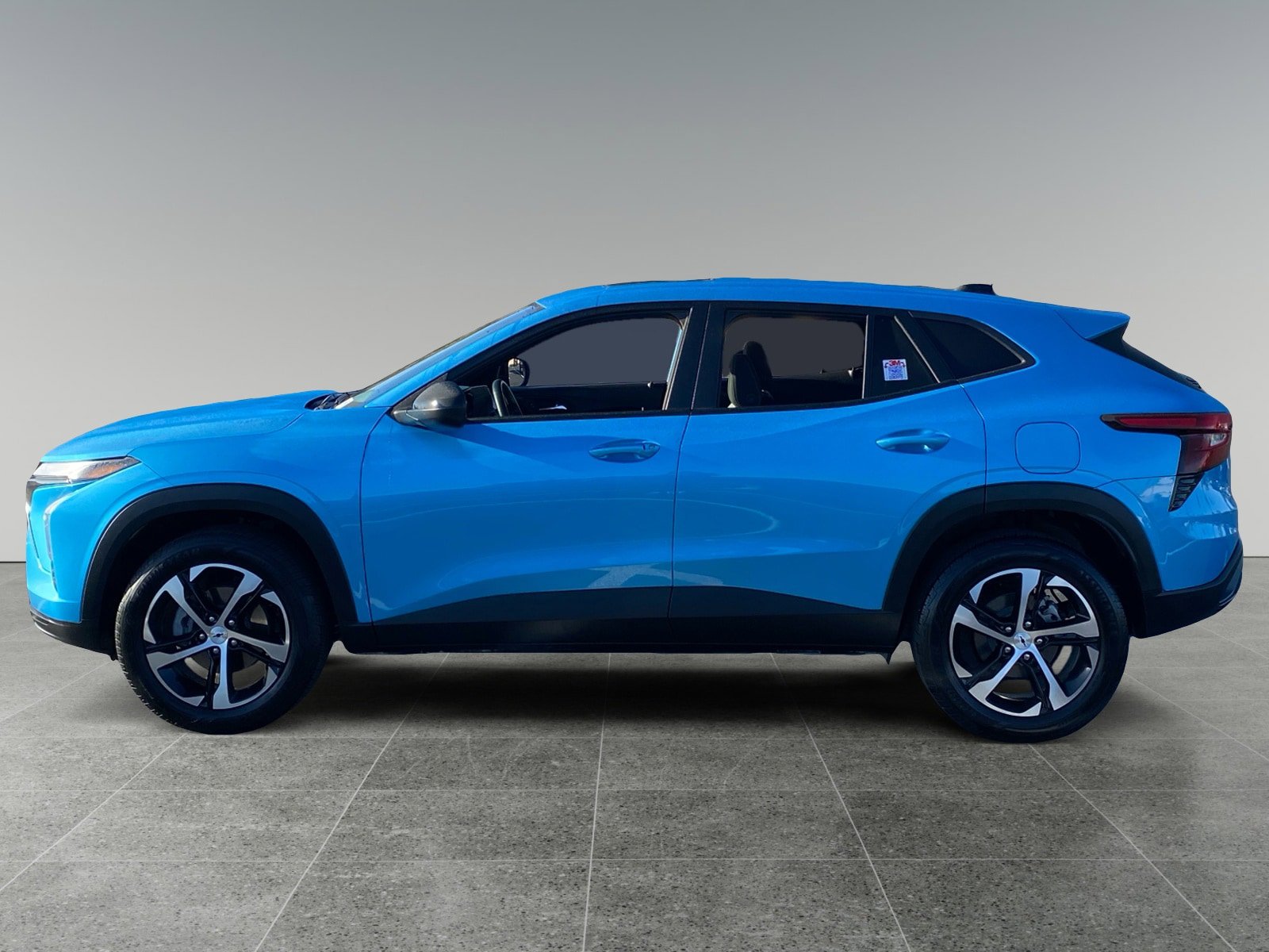 Used 2025 Chevrolet Trax RS w/ Sunroof Package image 2