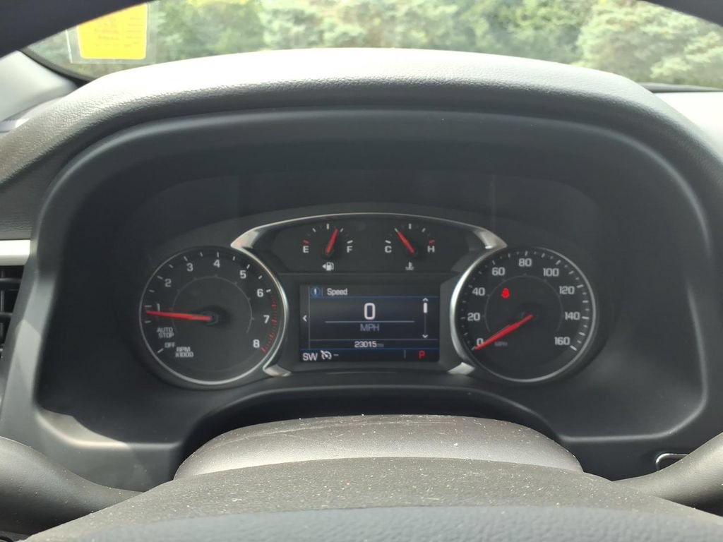 Used 2023 GMC Acadia SLE w/ Driver Convenience Package FWD image 18