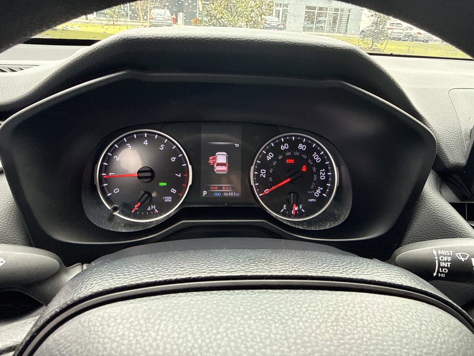 Used 2020 Toyota RAV4 XLE image 30