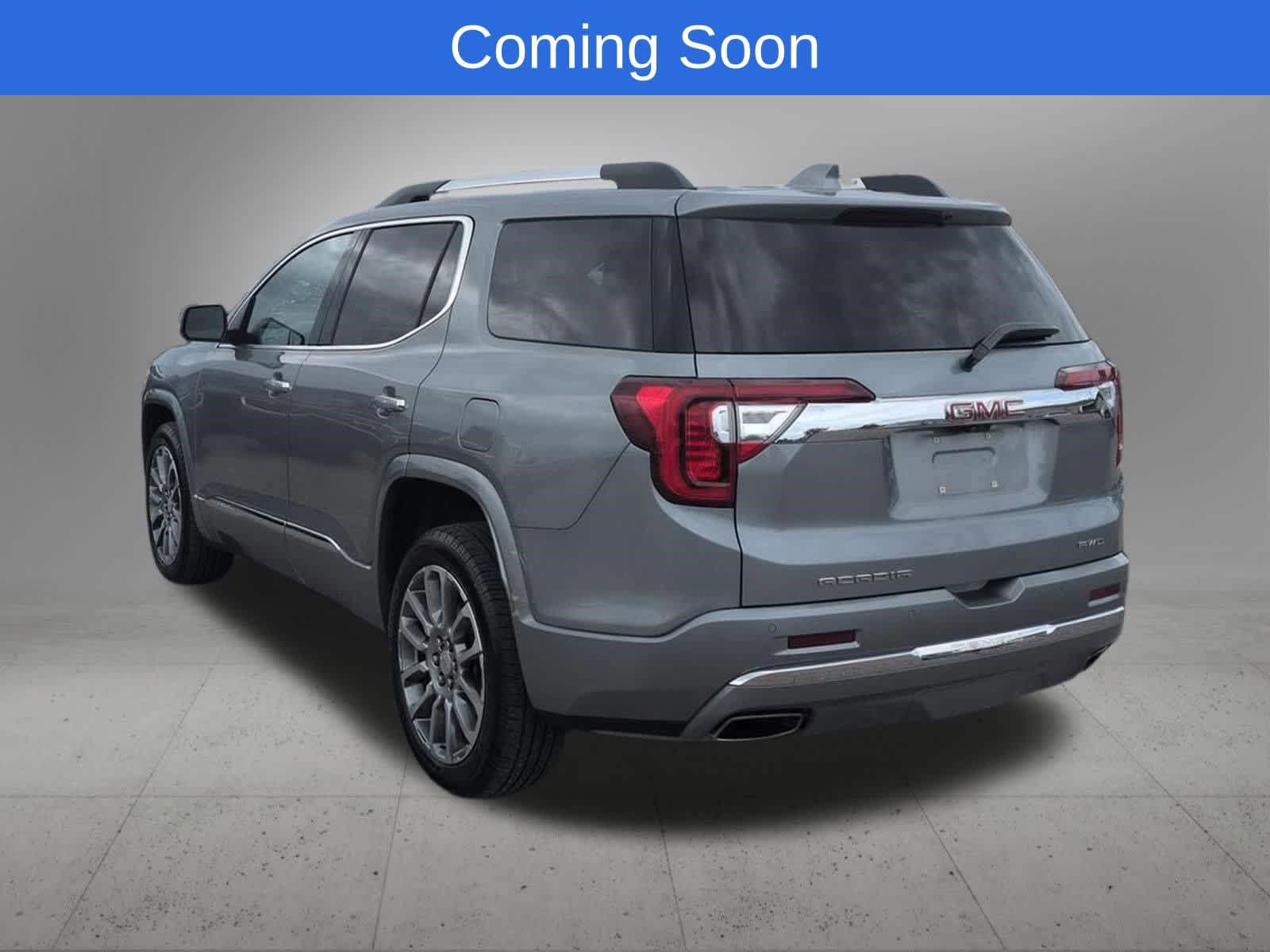 Used 2023 GMC Acadia Denali w/ Denali Ultimate Package AWD/4WD image 4
