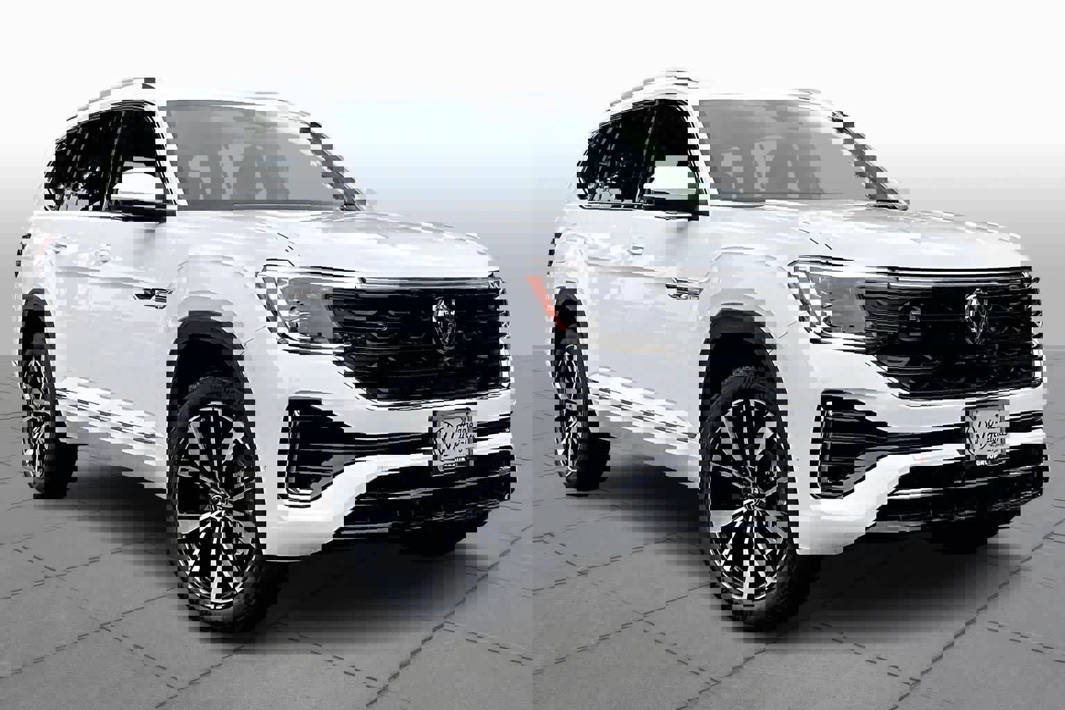 New 2026 Volkswagen Atlas SEL Premium R-Line image 2