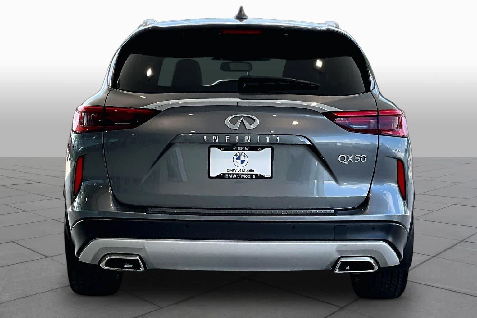 Used 2019 INFINITI QX50 Essential w/ Sensory Package FWD image 4