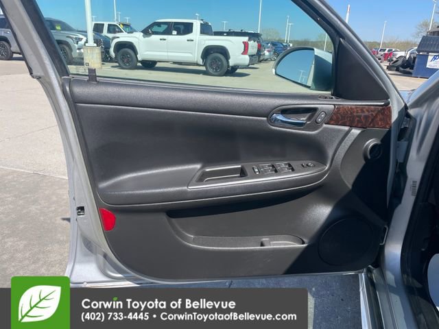 Used 2014 Chevrolet Impala LT w/ LT Sunroof Package image 18