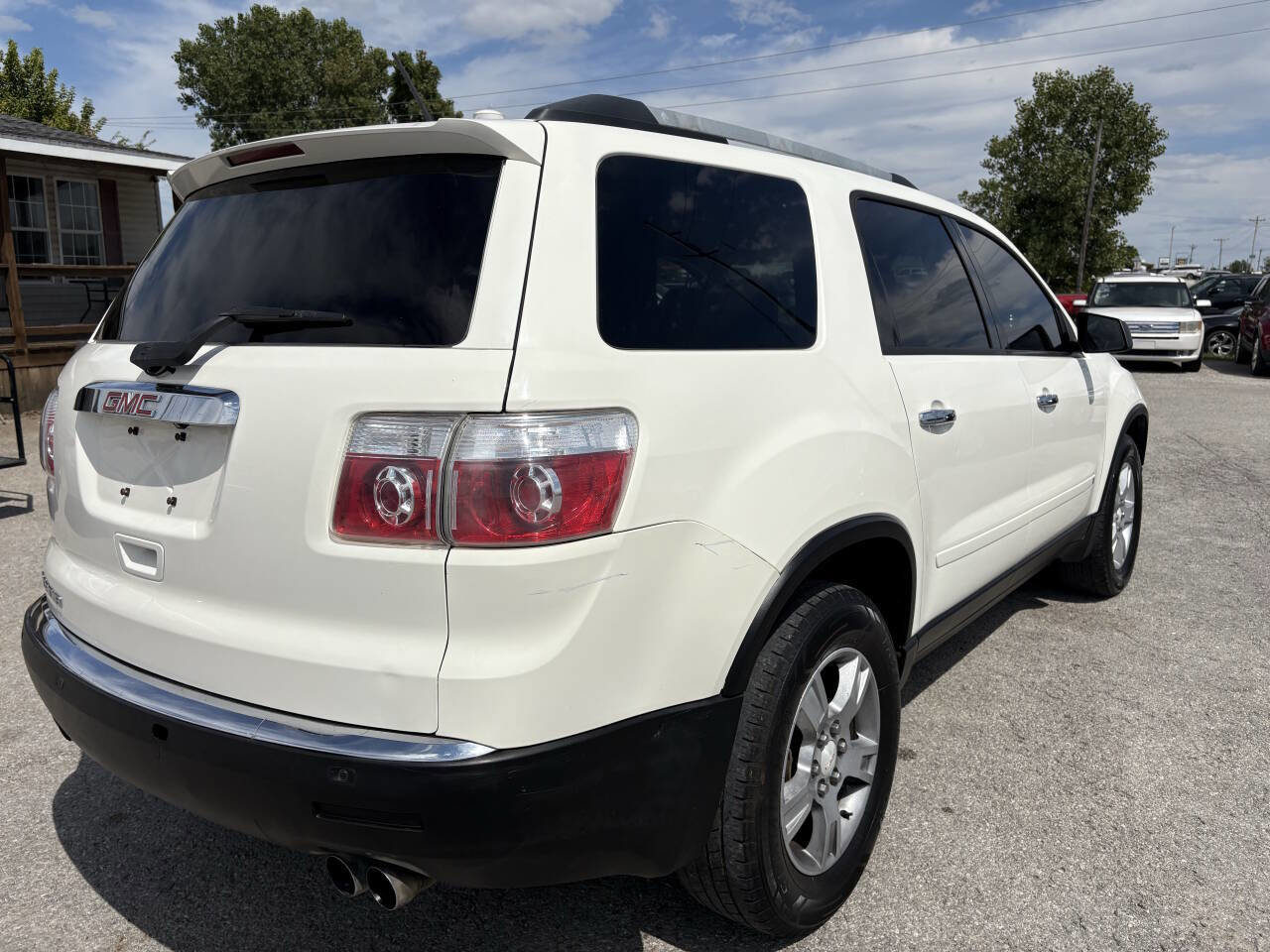 Used 2010 GMC Acadia SLE image 5