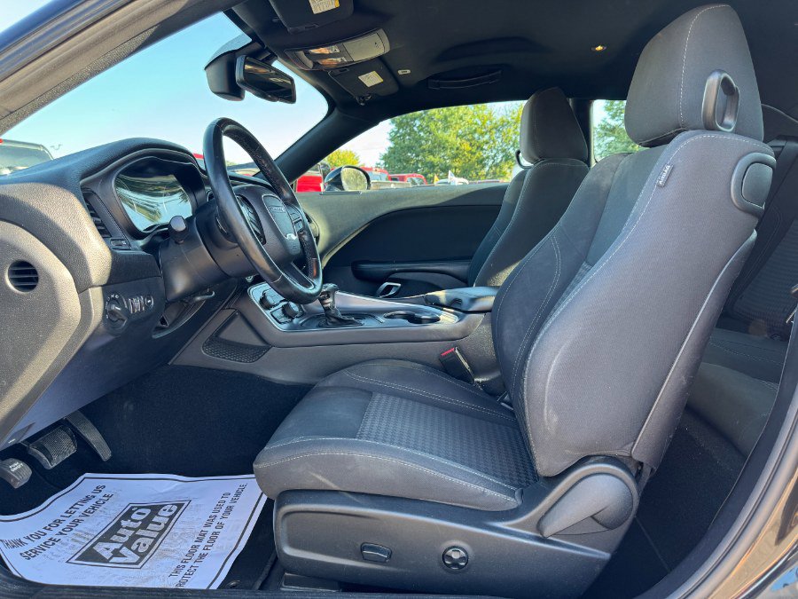 Used 2019 Dodge Challenger SXT w/ Cold Weather Group image 15